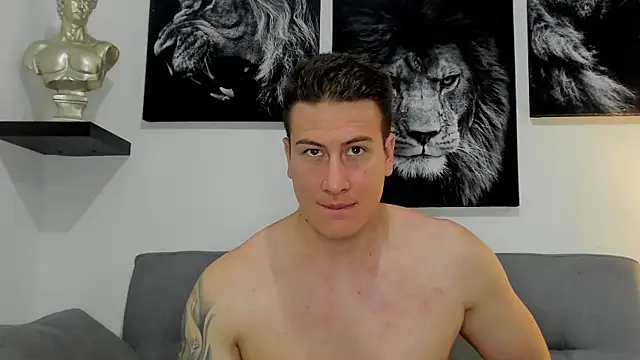 AlexHarrington webcam