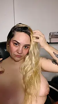 Sasha_Wicket webcam
