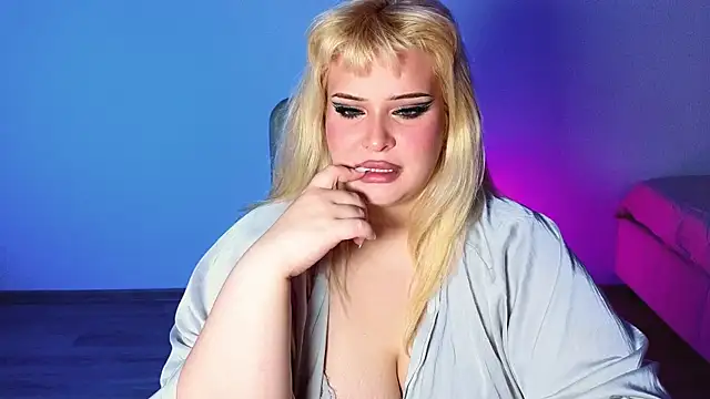 EllsaJean_ webcam