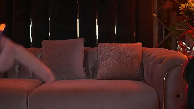 RavennaDArcy live cam