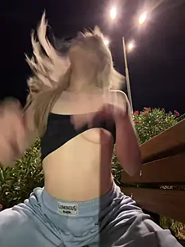 AlyssaFoxx_ live cam