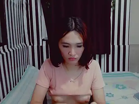 Urblossom_princessxxx live webcam show