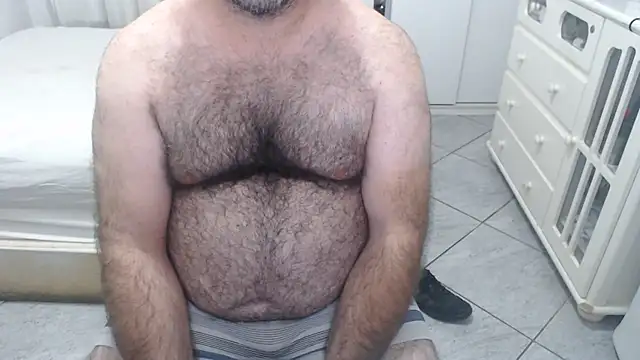 MysterBearMG live webcam show