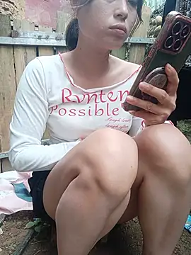 Linda-yiyi webcam