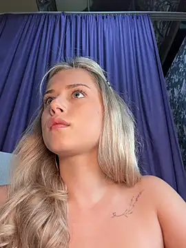 NinaVerse live webcam show