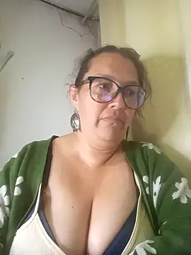 _Saraqueen-- webcam