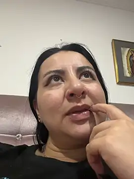Abril_Luv webcam