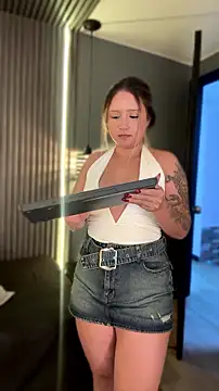 MiaPetit_ webcam