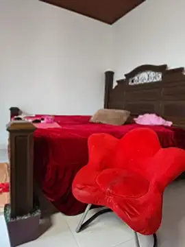 Ruvi_Queen webcam