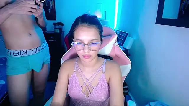 jessi_and_boy webcam