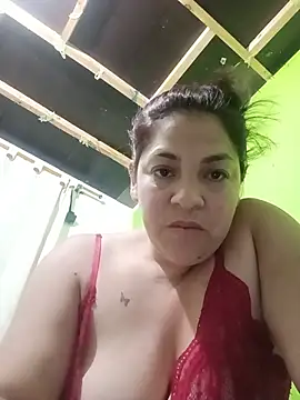 SalmaParis_Lm webcam