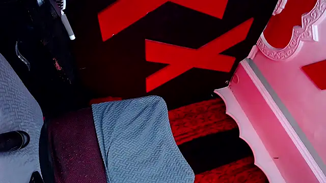 abrilbigcock webcam
