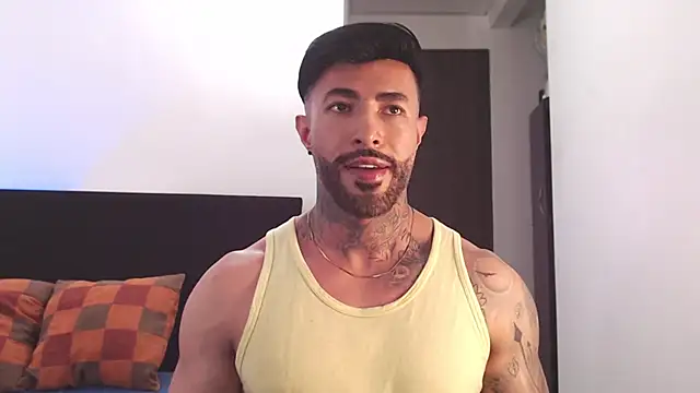andrea_de_lucaa webcam