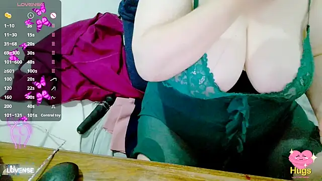tatli_bela webcam