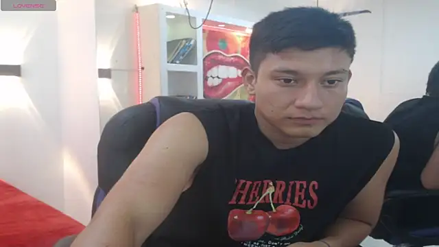 dominantboy4 (M twink) - cum show