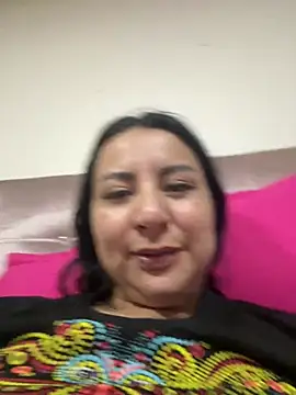 abril_luv's live room