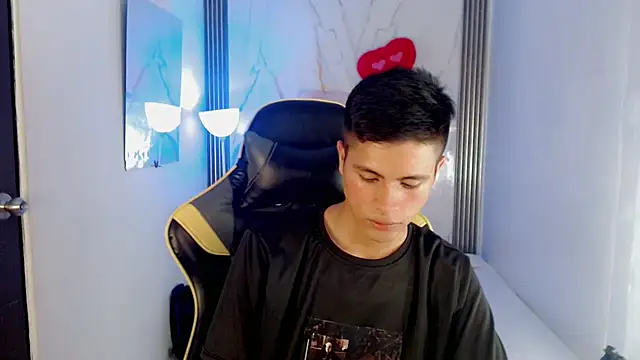 ascii_one (M twink) - SHOW CUMMM EXPLOSIVE