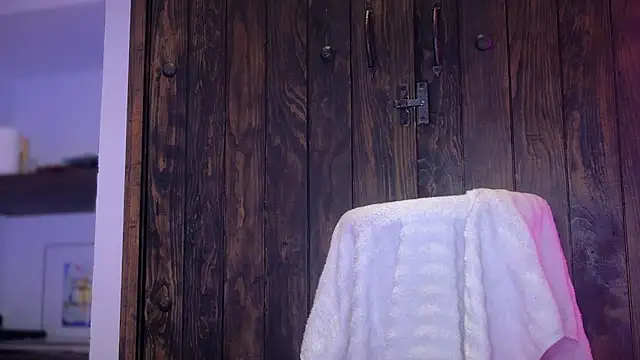 mcklister_kinky_feets