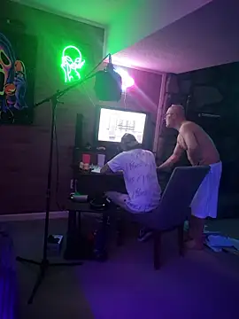 chronic_vibez live cam on StripChat