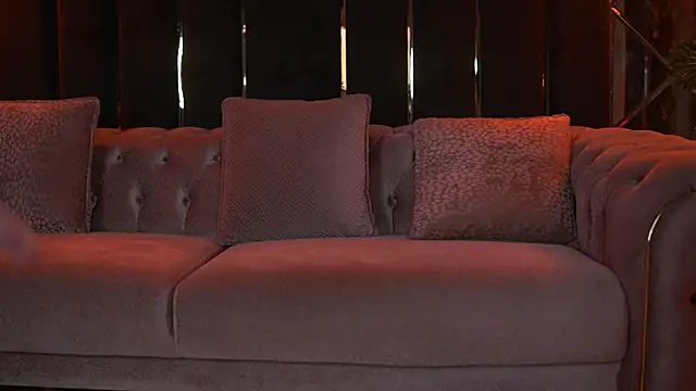 RavennaDArcy live cam
