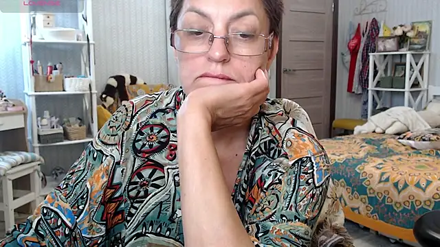 BloomingAllure webcam