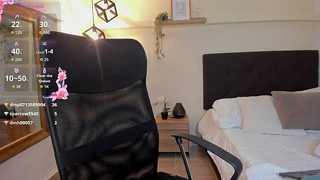 Lucia_Brown_ webcam