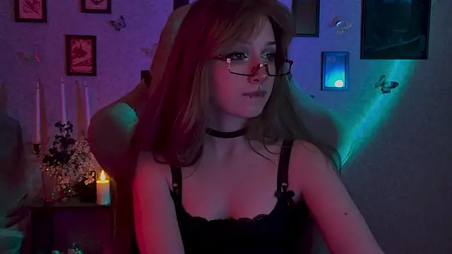 LiliLuna webcam