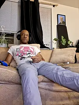 mrdaddybbsnake (Ask my age) - Get naked