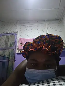 creamiepie01 webcam