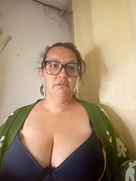 _Saraqueen-- webcam