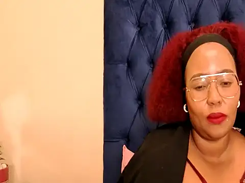 EbonySkyeXX webcam