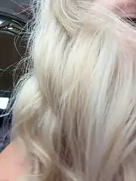 free naked webcam NinaVerse