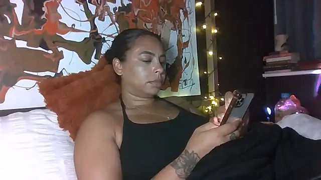 BigBootyJaydaxo live cam on StripChat