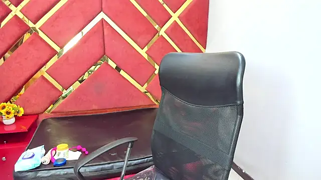 MaddisonPetite