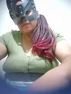 Saramilf36 webcam