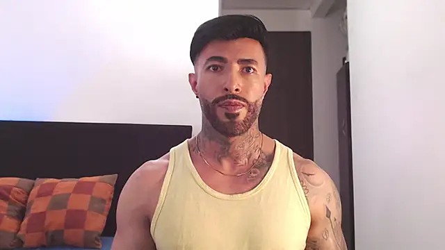 andrea_de_lucaa webcam