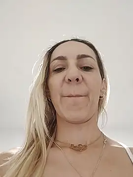 Monita_Med webcam
