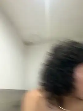 yuliethsanchez webcam