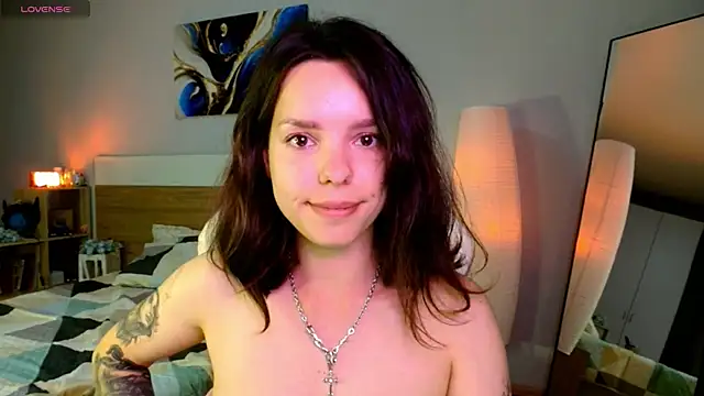 Maya_Campbell webcam