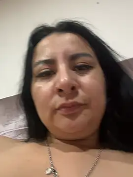 Abril_Luv webcam