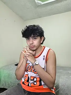 Thiago_Wc live cam on StripChat