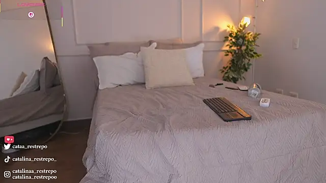 CATALINA_RESTREPO live cam