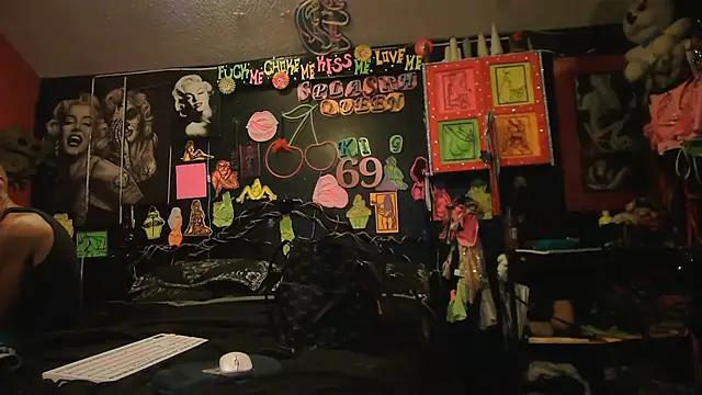 Splash_Queen420 webcam