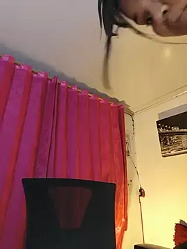 Evelyn_A webcam