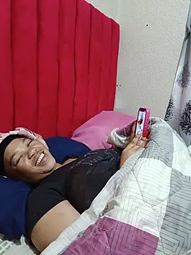 FreakyAngel3X webcam