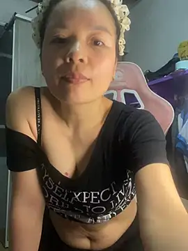 Ivy_Trix2 webcam