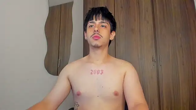 Maximo_Miller webcam