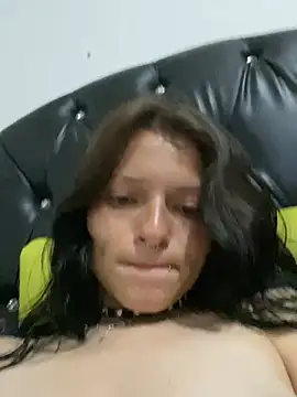val_zx live cam on StripChat