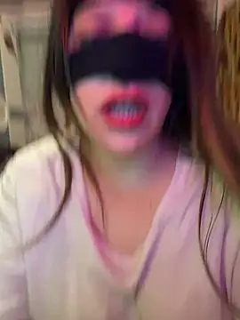chakira_123 - Chakira_123's free webcam - UK Sex Cams
