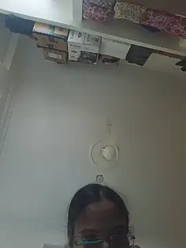 telugu_harika live cam on StripChat